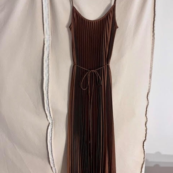 Vince Dresses & Skirts - $495 Vince Amber Pleated Cami Midi Dress - Size Medium